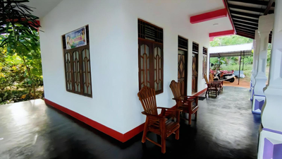 New Dinu Holiday Inn