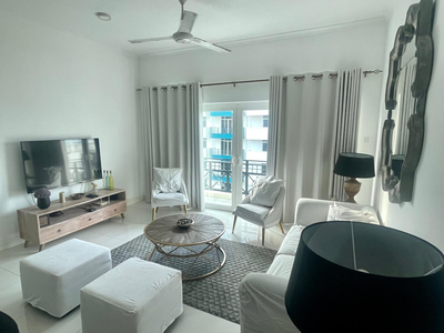 Sea La Vie! At De Saram Residencies- Mount Lavinia