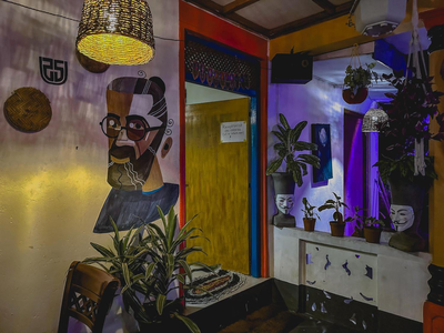 Mad monkey hostel and lounge