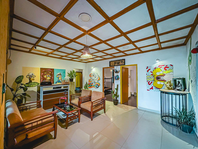 Mad monkey hostel and lounge