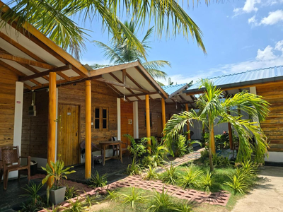 Dots bey beach cabana uppuveli