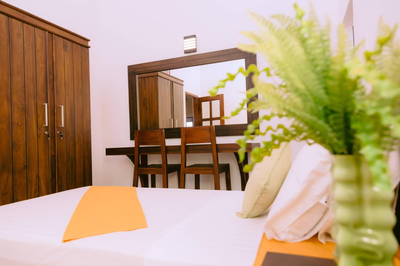 Yala Wild Hut - Backpackers Lodge
