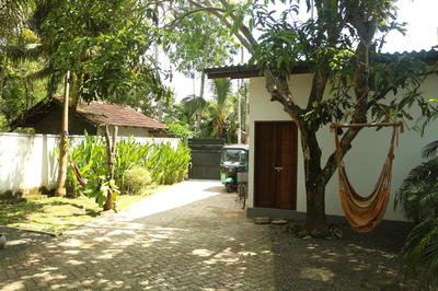 The Drop In Madiha I Double Bedroom with private Bathroom