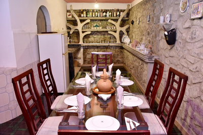 Roshan Guest House