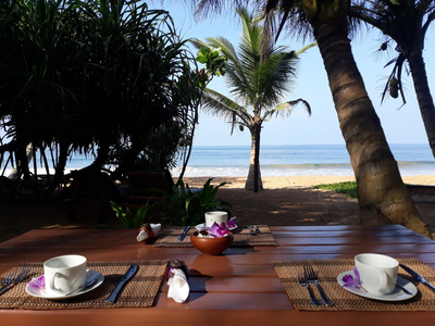 Arcade Beach Hotel