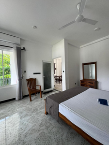 Sambo White House Hikkaduwa - 5BD Entire Villa