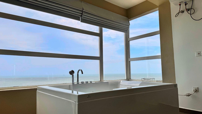 Luxury Oceanfront Penthouse in Uswetakeiyawa
