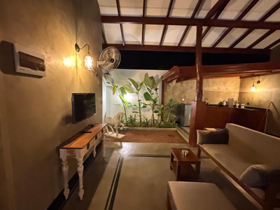 Moonrise villa