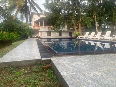 DIS Herbal Villa
