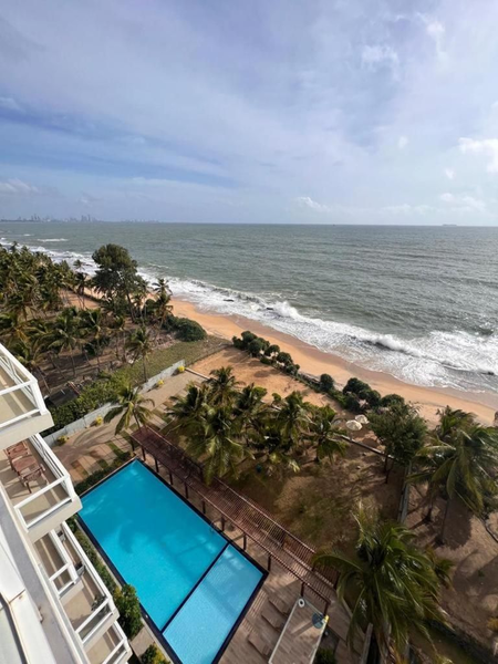 PL BEACH FRONT APARTMENT