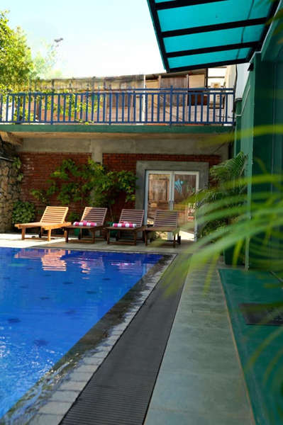 Pub Ceylon Hostel