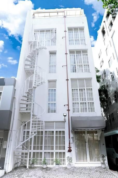 Urban Girl Hostel