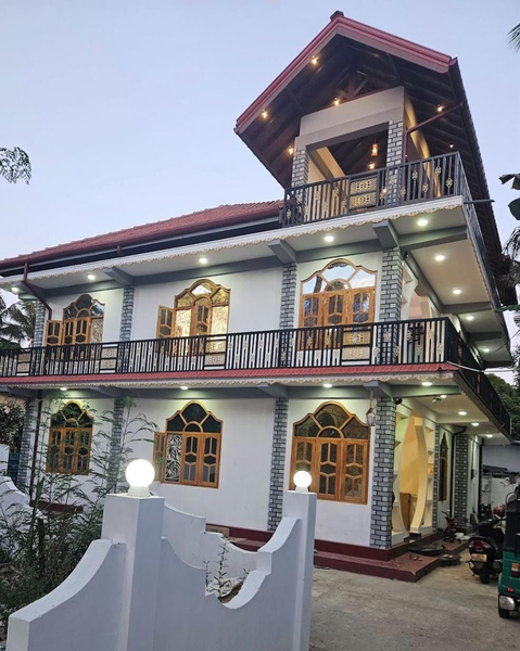 J & J Homestay