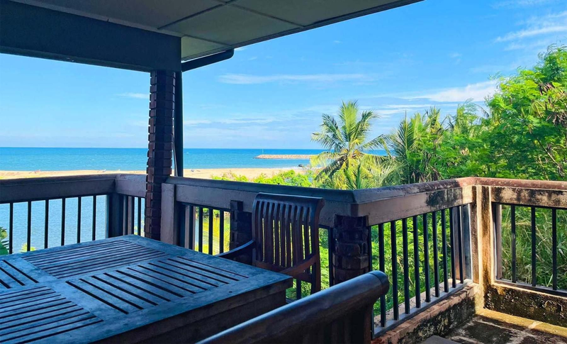 Bird Beach Bungalow