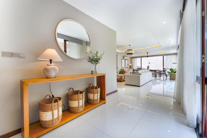 Lush Royale Villa Kotte with Pool & Gym