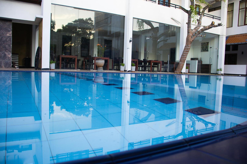 Woodnest Windmill Beach Hotel