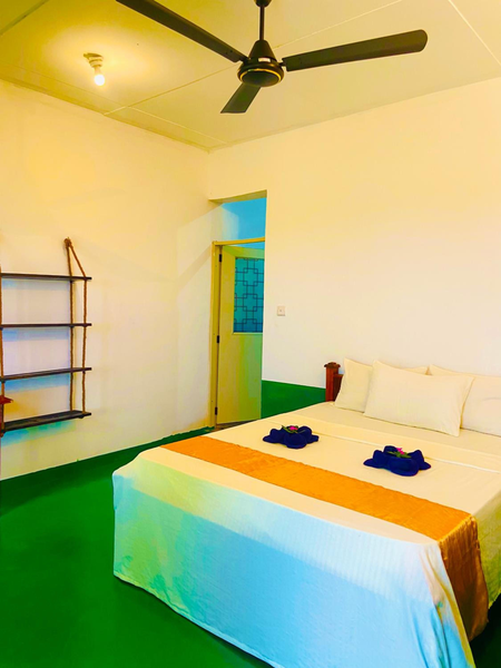 Marina Way Beach Hotel