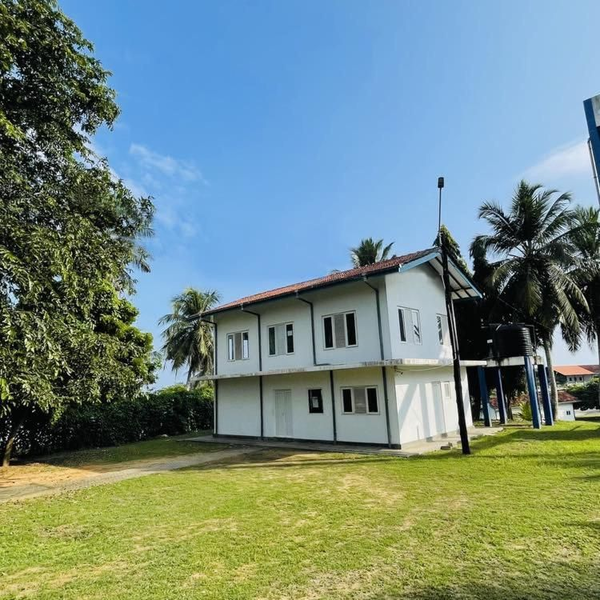 Harbour Breeze Villa kalametiya