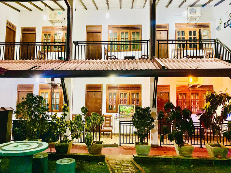 Isuru Family Guest House