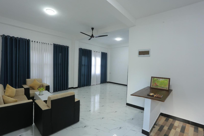 Hiru Holiday Home
