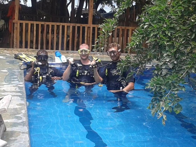 DEEP SEA RESORT PADI DIVE CENTER