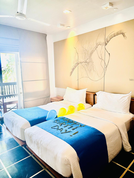 Grand Hills kandy