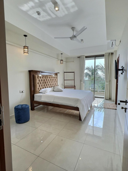 Pearly Ocean View Suite