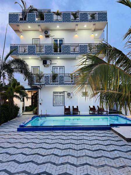 Blue Diamond Resort