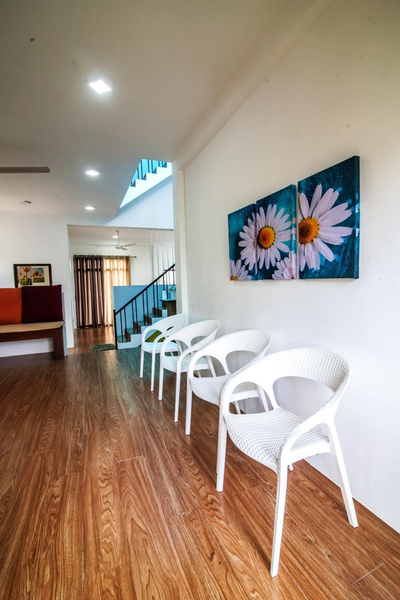LEO-BREEZE Apartments