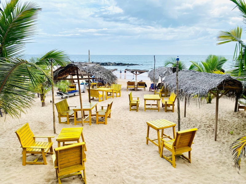 Inu Vicky Beach Hotel