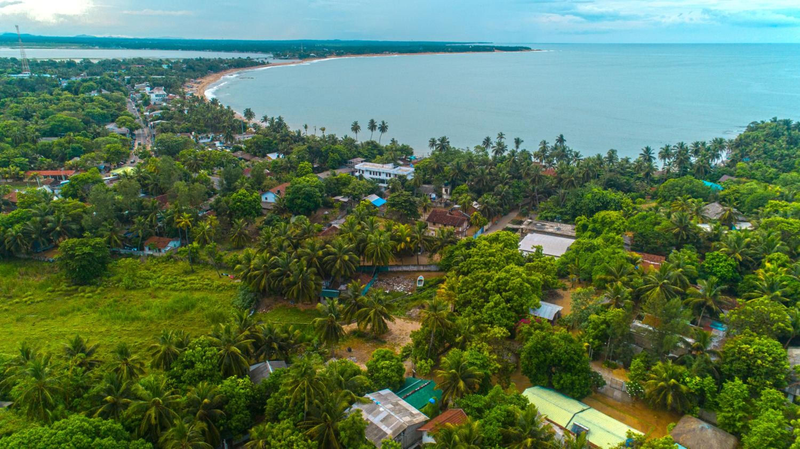 Arugambay CoCo Bay