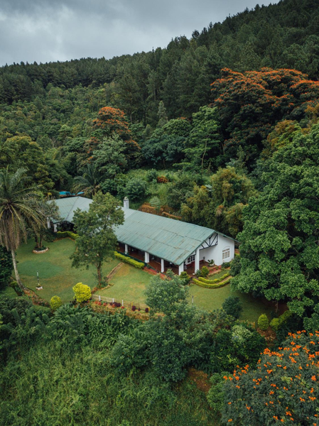 Kudaoya Bungalow by Lalan Leisure