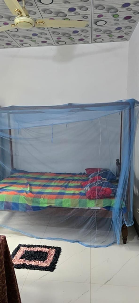Fully furnished upstairs Room