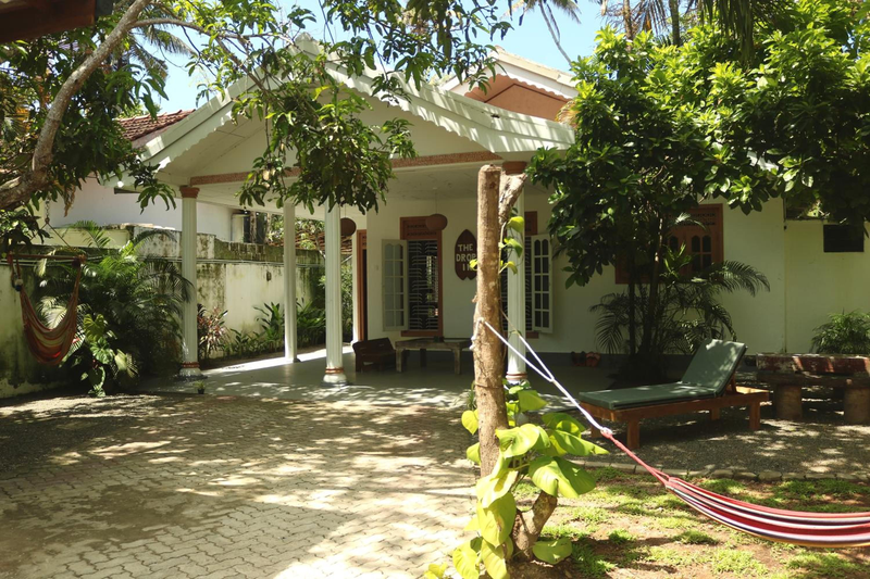 The Drop In Madiha I Double Bedroom with private Bathroom