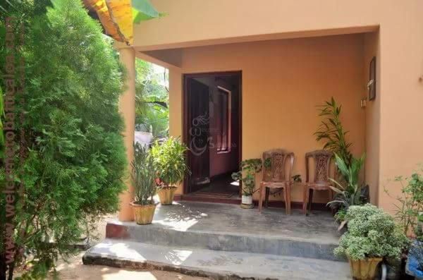 Deemah Beach Rest Inn