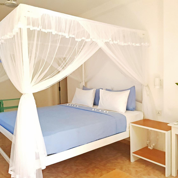 Neela's Beach Inn - Hotel exterior or room view