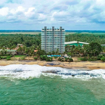 Luxury Beachfront Apartment Your Perfect Getaway - Hotel exterior or room view