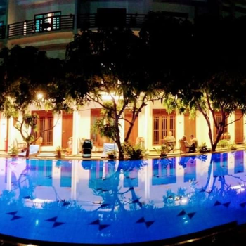 Wavelength - Hotel exterior or room view