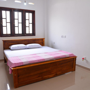 Roshan's Guest House - Hotel exterior or room view