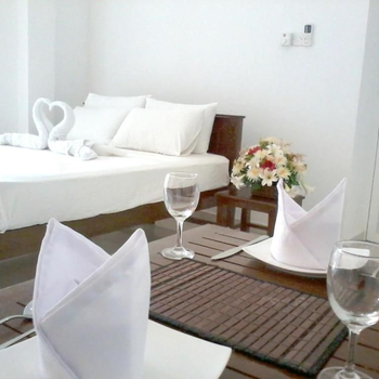 Vintop Hotel & Homestays Gampaha - Hotel exterior or room view