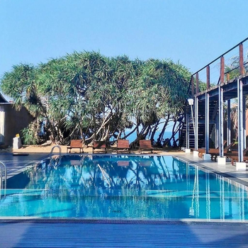 Saprin Beach Resort - Hotel exterior or room view