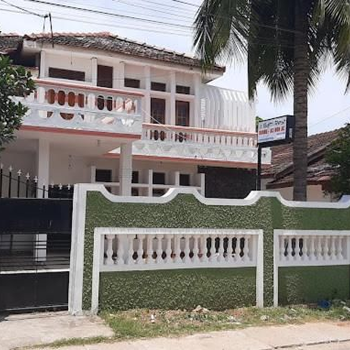 BATTI REST - Hotel exterior or room view