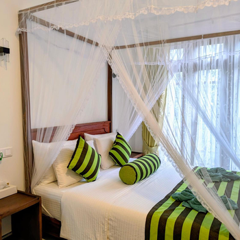 Rich Grove Inn - Hotel exterior or room view