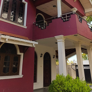 S and P Airport transit hostel and villa 01 - Hotel exterior or room view