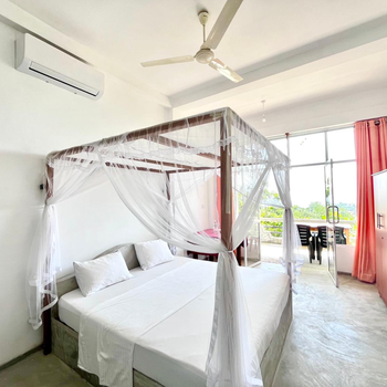 Unawatuna Sea Face Villa - 04 - Hotel exterior or room view