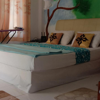 White Arcadia cottage - Hotel exterior or room view