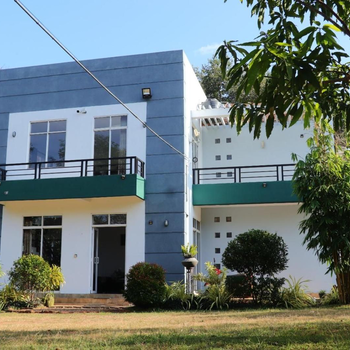 Peacock Resort - Hotel exterior or room view