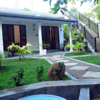 Lake & Ocean Villa ahangama - Hotel exterior or room view