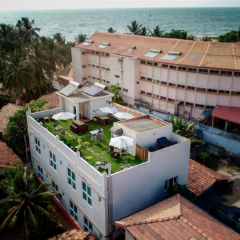 Blue Water Boutique Hotel - Hotel exterior or room view