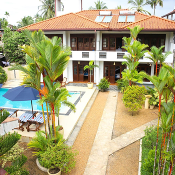 Sky and Sand Guesthouse - Hotel exterior or room view